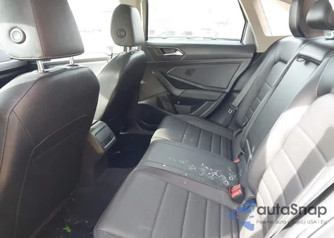 2021 Volkswagen Jetta 1.4T R-Line/1.4T S/1.4T Se z USA, uszkodzony, nr VIN 3VWC57BU0MM031885